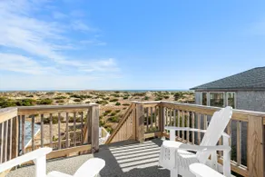 Sandpiper: Oceanfront | Hot Tub | Rooftop Deck - Image 4