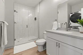 Great River Flats Suite 104 - Image 5