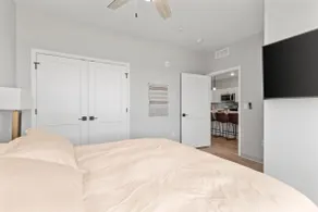 Great River Flats Suite 102 - Image 5