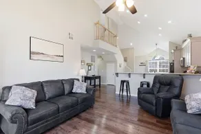 Waterfront Condo near Marina - Image 5