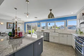 Waterfront Escape in Long Island NY - Image 4