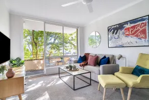 'The Crows Nest=' - Stylish =& Chic, North Sydney - Image 2