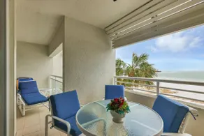 Inn on the Beach Beachfront Studio - Image 2