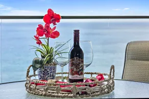 Resort-Style Luxury with Stunning Ocean Views - Image 2