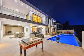 Villa Taha in Kas With 3 Bedrooms and 3 Bathrooms - Image 2