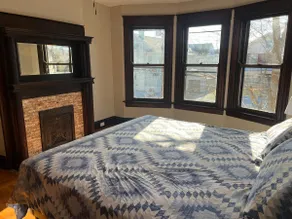 Cleneay #2, Private 3 Bed near Xavier & Downton - Image 5