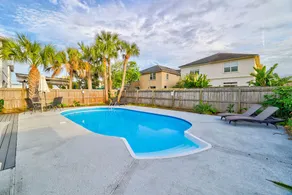 Pool Home Walk to Beach | Good Morning Rentals - Image 3