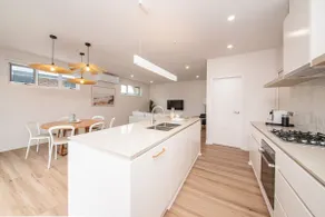 Barefoot Beach House McCrae - Image 5