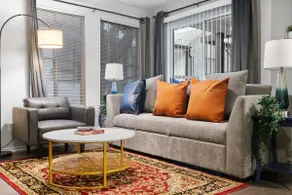 Beautiful 2BD/2BA in University Hills 0140 - Image 2