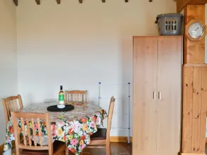 Meadow Cottage - UK45882 - Image 4