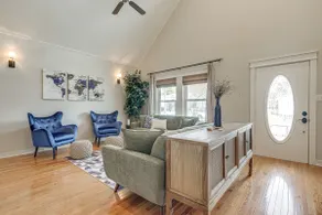Brenham Rental w/ Deck & Yard < 1 Mi to Downtown! - Image 3