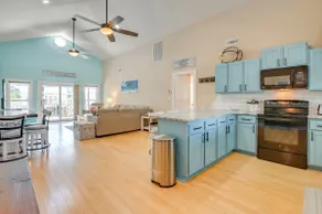 Walk to Surfside Beach: Poolside Oasis - Image 5