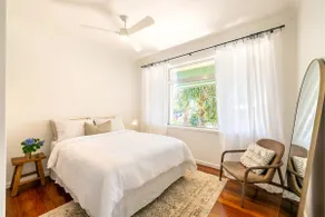 Evoke - Shoal Bay, 2 Leonard Ave , Stylish holiday house with air con, Wi-Fi & boat parking - Image 5