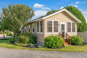 Overlook York Beach Cottage 1 - Walk to Beach! - Image 2