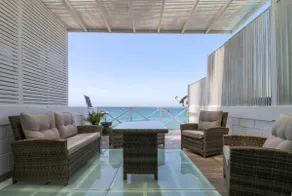 Astonishing 2BR with Spectacular Ocean View - Image 2