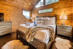 Reset Ridge - Mountain view, hot tub, fire pit - Image 4