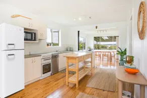 Jack's Culburra - Absolute Waterfront with Fireplace - Image 5