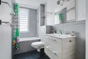 Cozy Apartment 2Bdr-4P - in the Heart of Suresnes - Image 4
