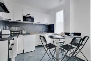Cozy Apartment 2Bdr-4P - in the Heart of Suresnes - Image 3
