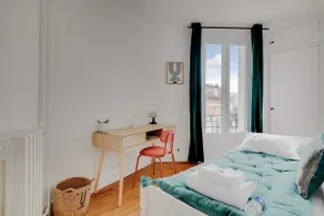 Cozy Apartment 2Bdr-4P - in the Heart of Suresnes - Image 5