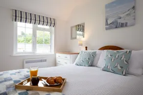 Beautiful Cottage nr Perranporth Private Parking - Image 2