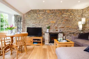 Beautiful Cottage nr Perranporth Private Parking - Image 5