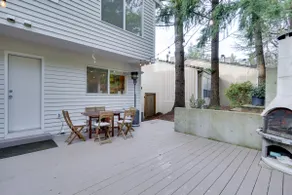 Lake Oswego Home w/ Deck 9 Mi to Downtown Portland - Image 3