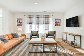 Charming Charlotte Townhome: 6 Mi to Downtown! - Image 4