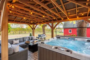 Orchard House | Peach Orchard Views | Hot Tub - Image 2
