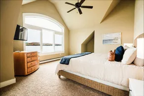 Escape at the Lake: Hot tub on Lake Charlevoix - Image 5