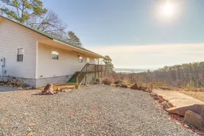 Edgemont Home w Deck & BBQ Grill: 2 Mi to Lake - Image 3