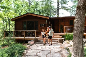 18 Acres of Summer Fun: Dock, Games Room, Pets - Image 2