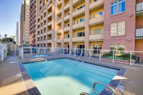 Luxe Long Beach Condo w/ Pool: 1 Mi to Shoreline! - Image 2