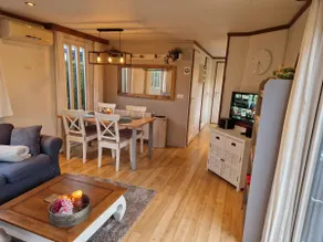 Cozy chalet with veranda and garden in the Veluwe - Image 3