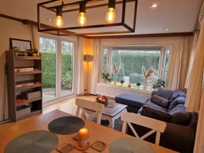 Cozy chalet with veranda and garden in the Veluwe - Image 2
