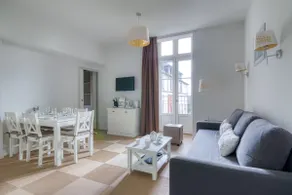 Kergonano - Parking privé et piscine - Image 5