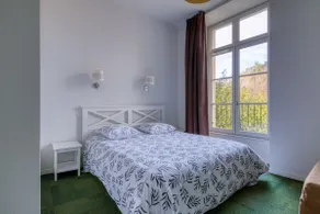 Kergonano - Parking privé et piscine - Image 3