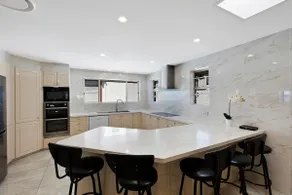 Toukley Waterfront House - Image 5