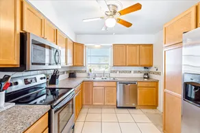 Sandy's Place w/ Large Heated Pool - Image 5