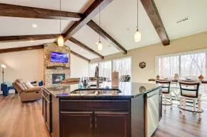 23-acre Retreat Wineries, Hiking & Fireplace - Image 3