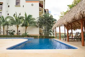 2-Bedroom Ocean-View Condo in Flamingo with Pool - Image 3