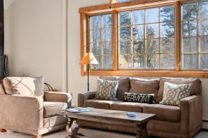 Sugarbush Seclusion in Vermont - Image 4