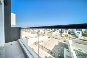 Best Offer Upscale 4BR Villa w/ Pool & Maid's Room - Image 4