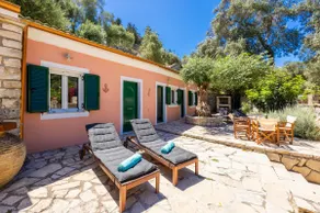 Levrecchio Beach Cottage - Image 4
