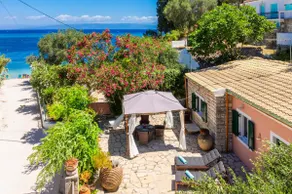 Levrecchio Beach Cottage - Image 3