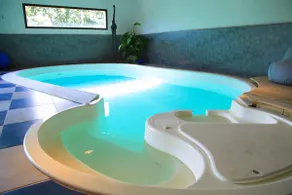 Gite for 10 people in the heart of the Parc Naturel Ré - Image 3