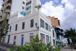 Rooftop Dreamhouse - 3BR with Seaviews - Image 3