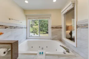 Dells Paradise-Jacuzzi, Pool, Hot Tub & Boat Slip - Image 4