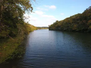 Best Lakefront Lodge! Dock, Fishing Canoes! - Image 2