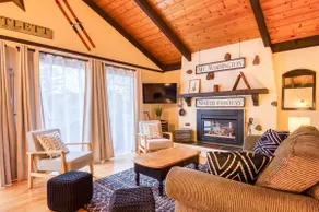Wanderlust Mountainside Chalet - Image 4